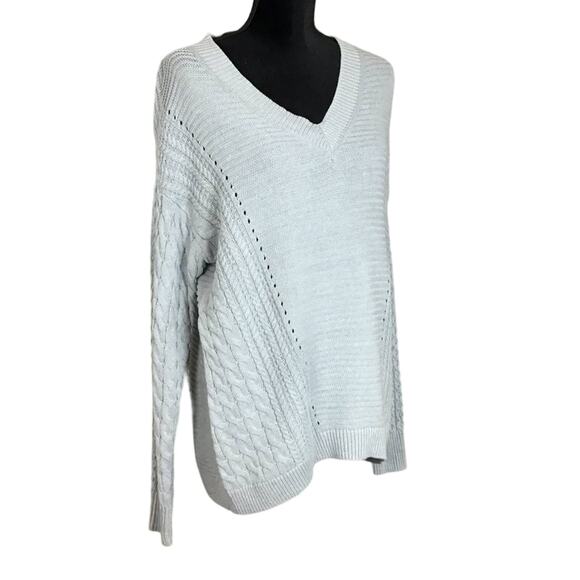 Caslon Women’s 1X Gray Cable Knit V-Neck Long Sleeve Sweater NWT - Picture 11 of 15